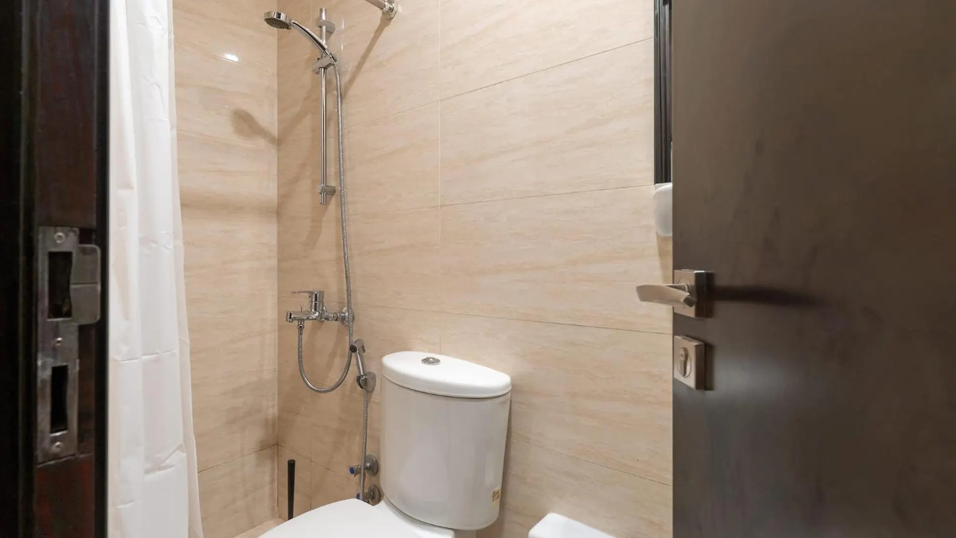 Absolutely Stunning 3 Bedroom Apartment In Downtown Dubai