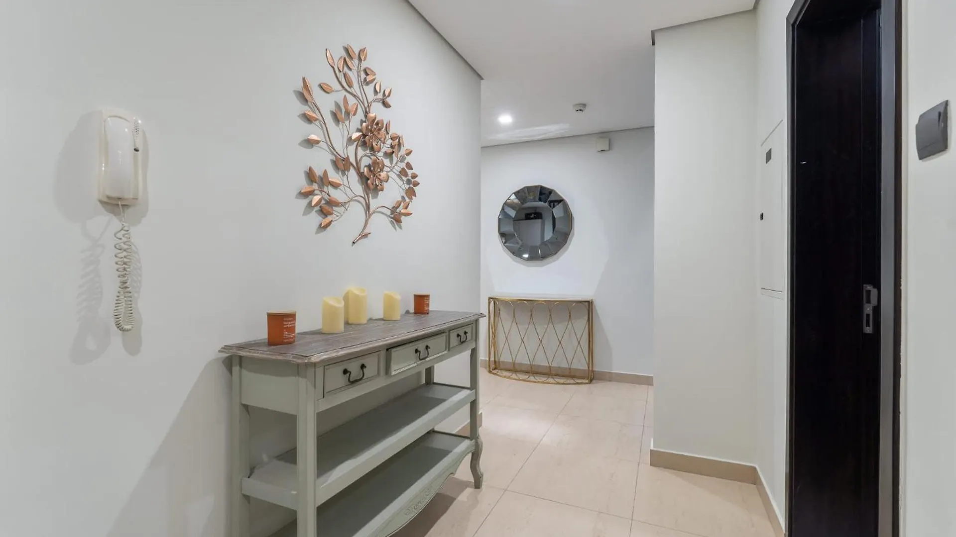 Absolutely Stunning 3 Bedroom Apartment In Downtown Dubai