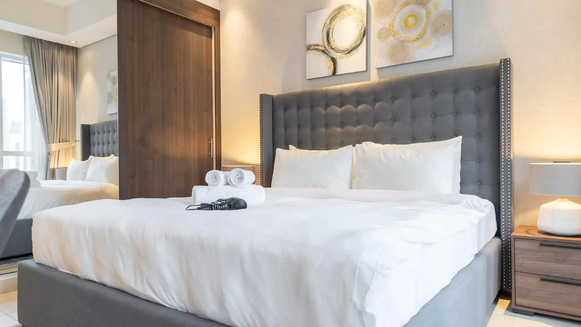 Absolutely Stunning 3 Bedroom Apartment In Downtown Dubai