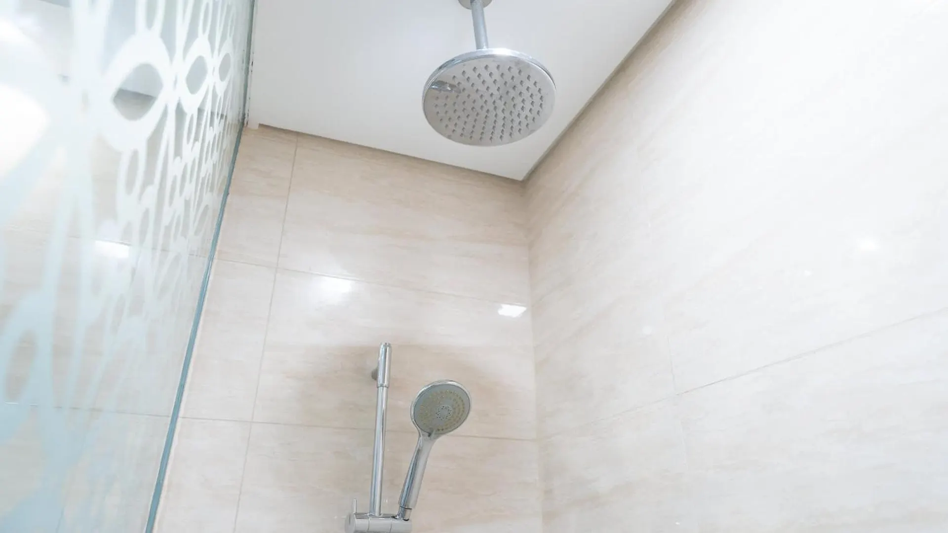 Absolutely Stunning 3 Bedroom Apartment In Downtown Dubai 0*,  United Arab Emirates