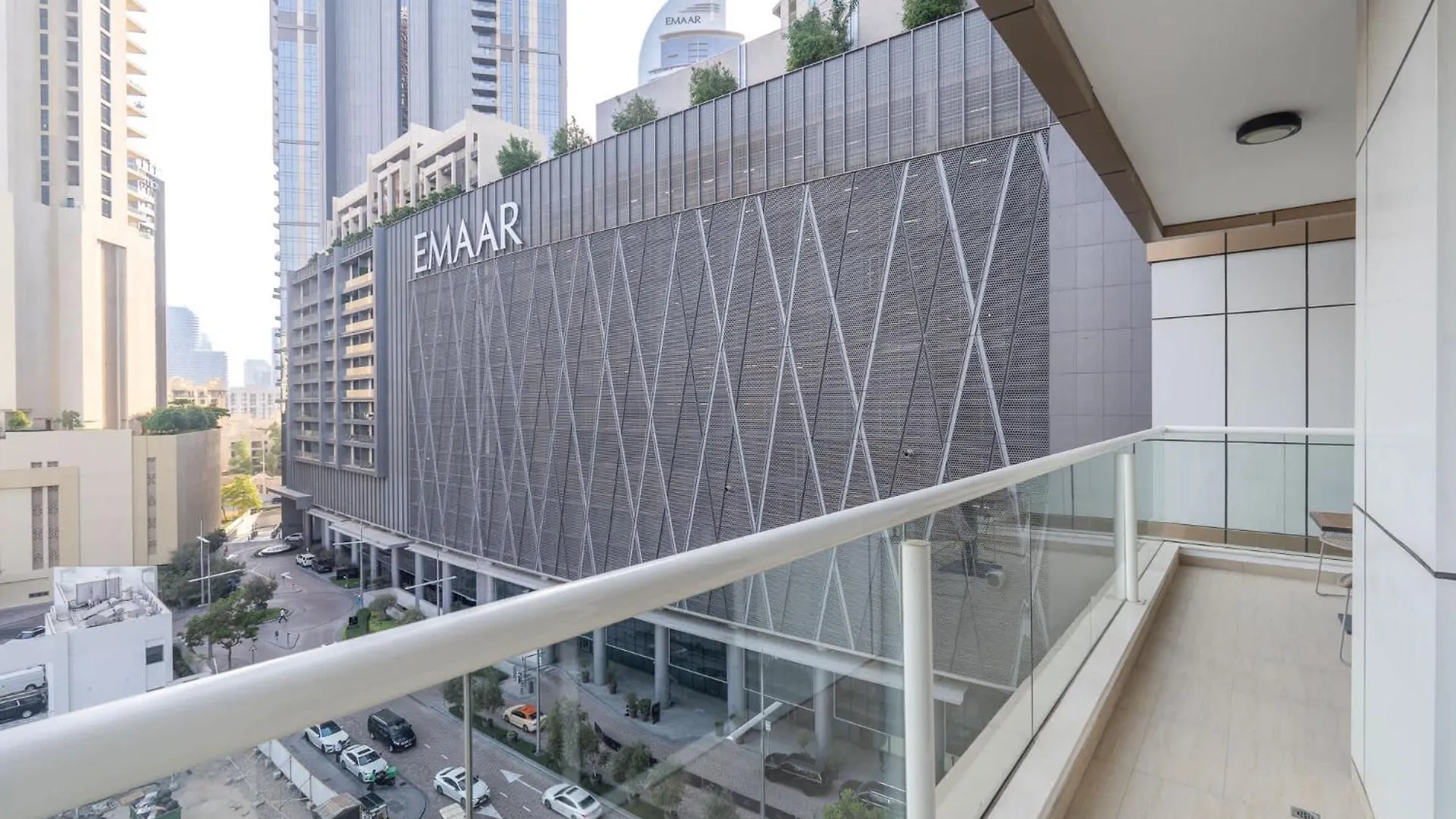 Absolutely Stunning 3 Bedroom Apartment In Downtown Dubai