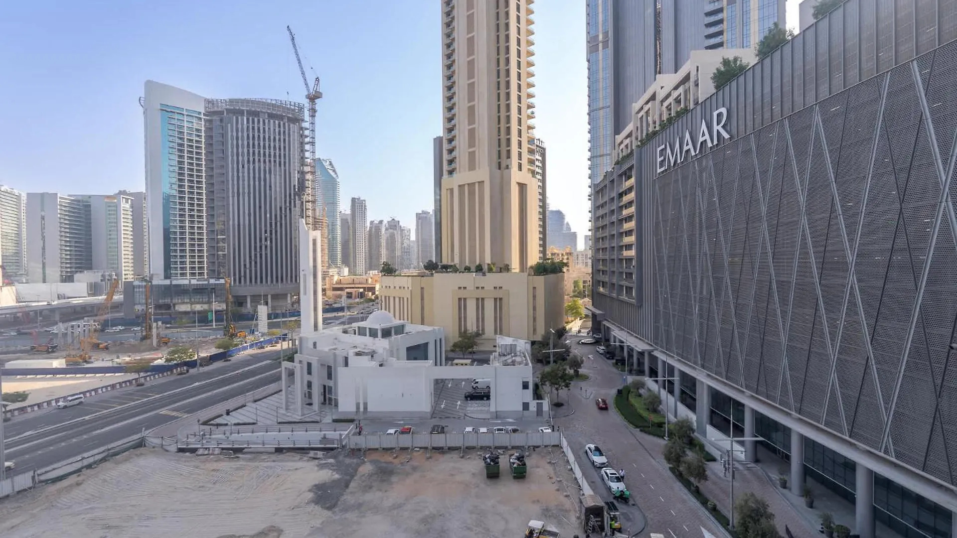 Absolutely Stunning 3 Bedroom Apartment In Downtown Dubai United Arab Emirates