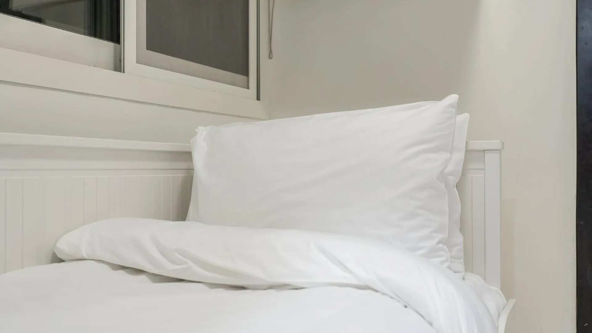 Absolutely Stunning 3 Bedroom Apartment In Downtown Dubai